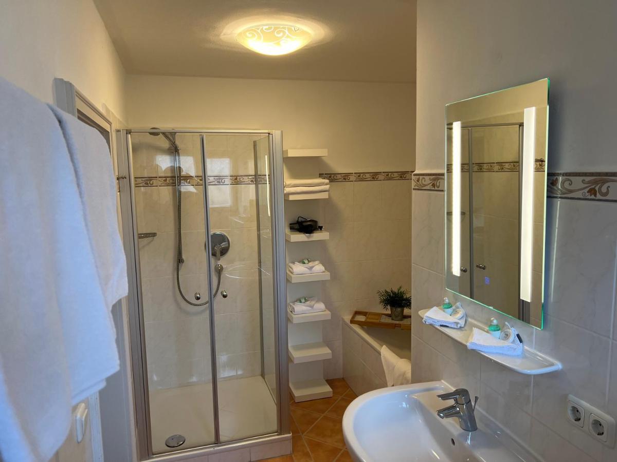 Alpen Suite Tegernsee - Grosse Sonnenterasse Und Idyllischer Garten Bad Wiessee Luaran gambar
